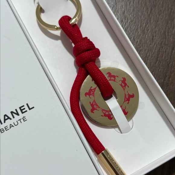 Chanel Beauty 2026 Keychain - Picture 3 of 3
